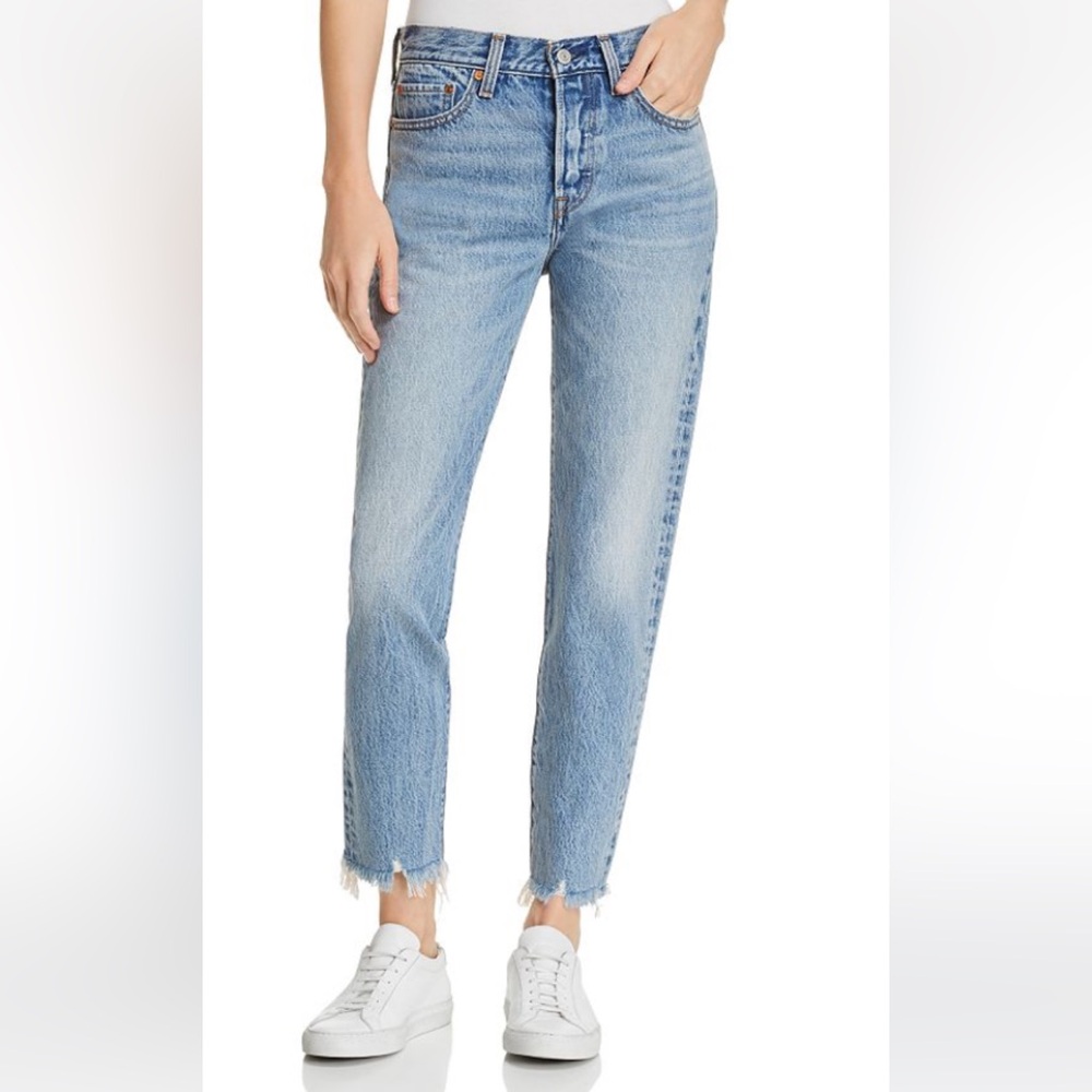 Levi’s Wedgie straight with raw hem